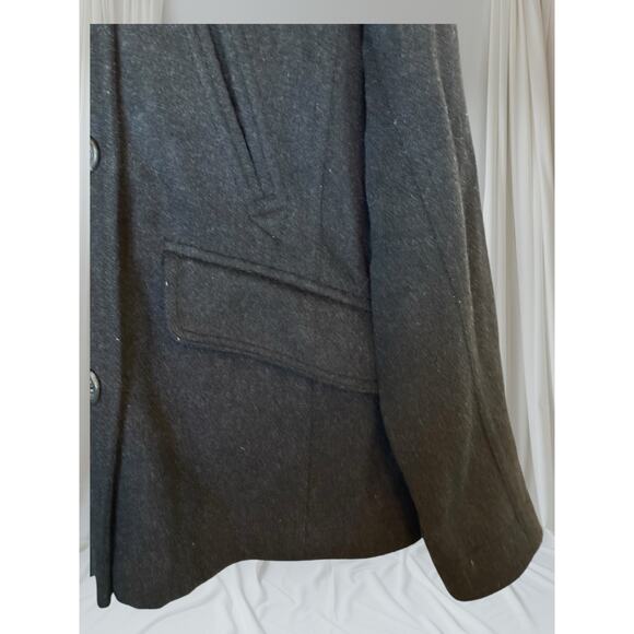 J.Crew Women’s
Charcoal Wool Peacoat Double Breasted Classic Winter Jacket - Picture 3 of 10